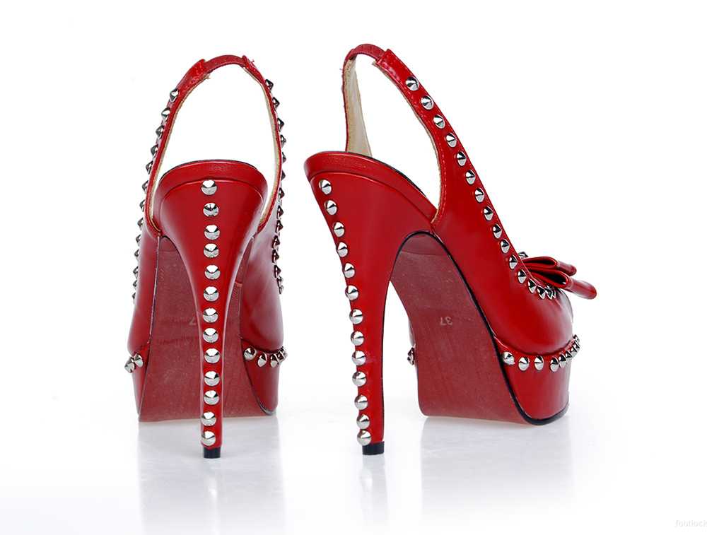 sandales christian louboutin enligne paris christian louboutin prix retro